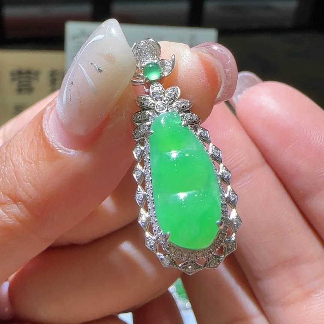 【闪购商品】翡翠颈饰18K金镶嵌缅甸