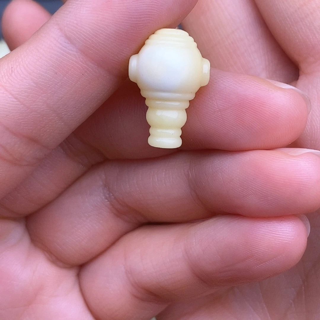 琥珀裸石未镶嵌13mm 蜜蜡三通