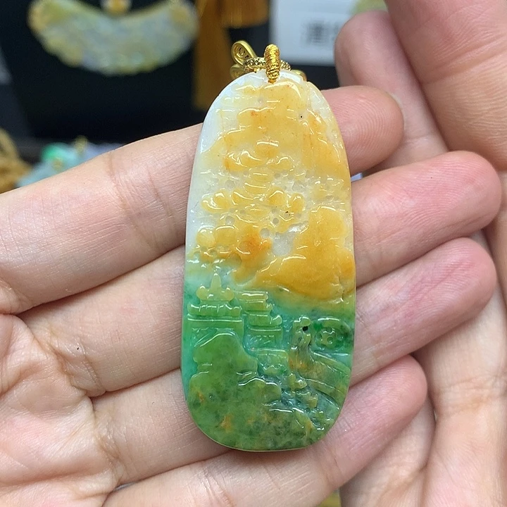 翡翠未镶嵌颈饰翡翠