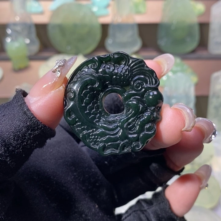 岫玉吊坠未镶嵌吊坠