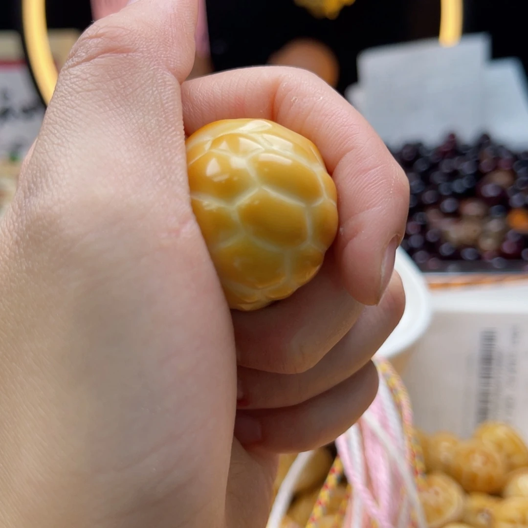 吊坠白玉菩提艳*锅底瑕