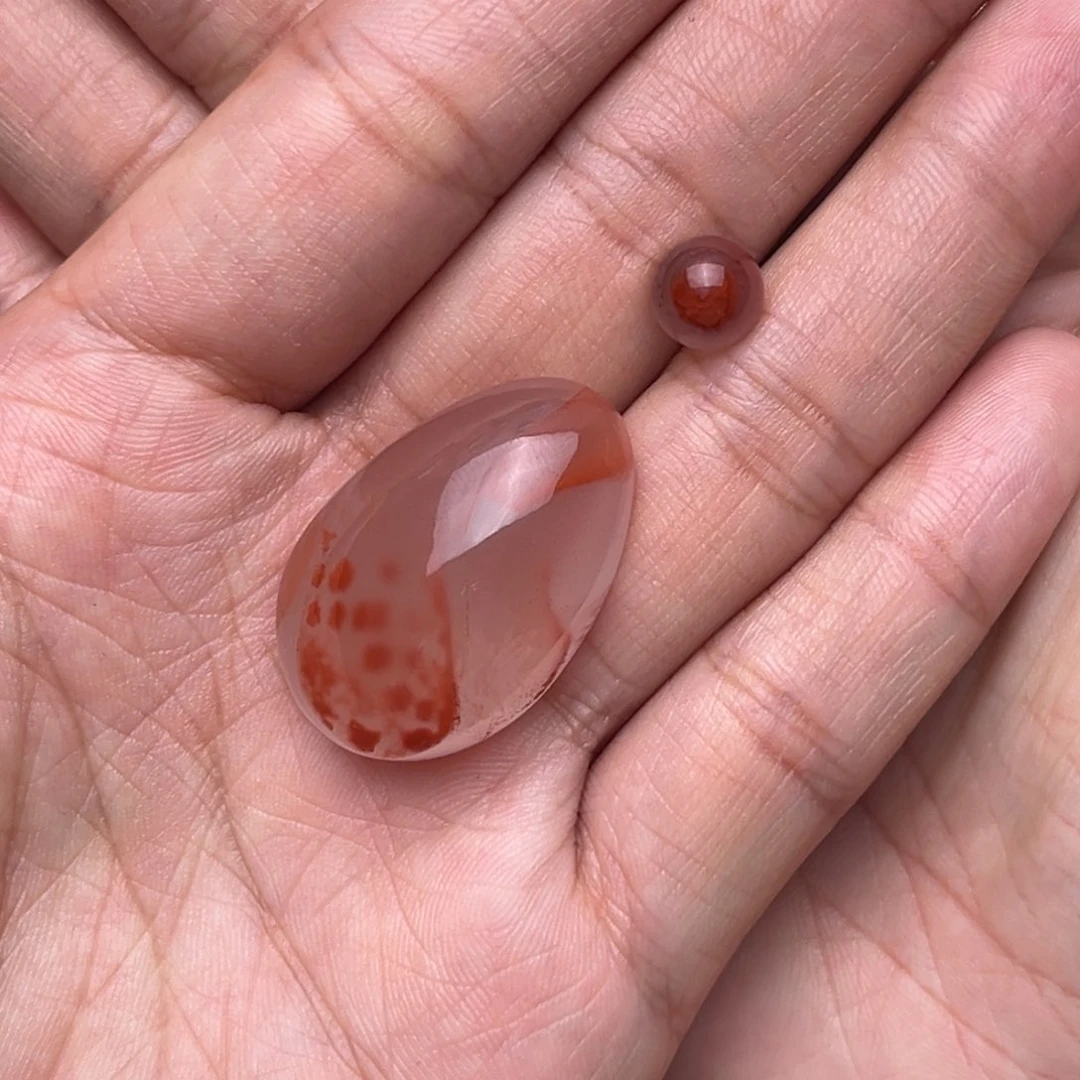 南红玛瑙水滴吊坠未镶嵌