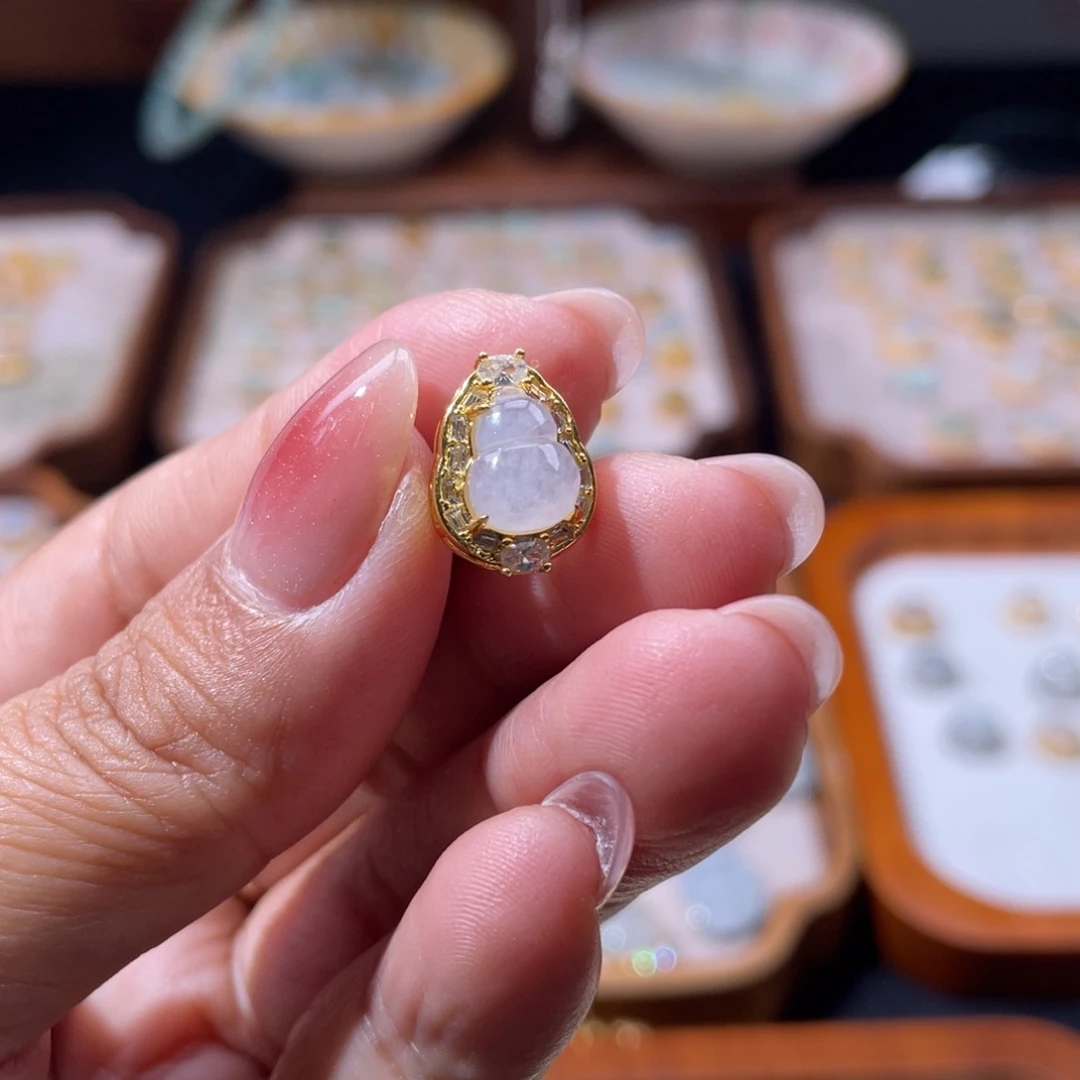 翡翠银S925镶嵌颈饰葫芦