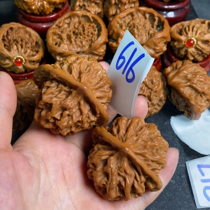 宇***都把件文玩核桃50帝王616