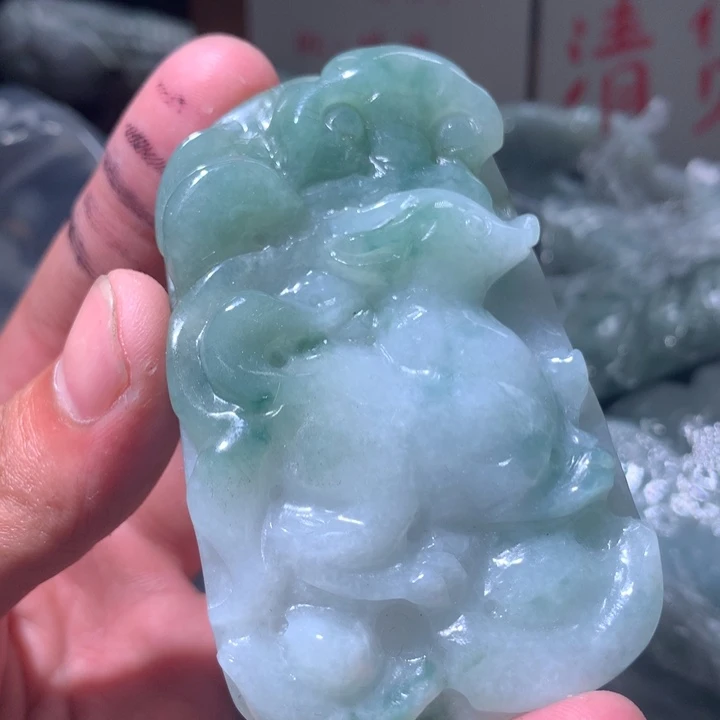 翡翠未镶嵌颈饰保真天然A货翡翠