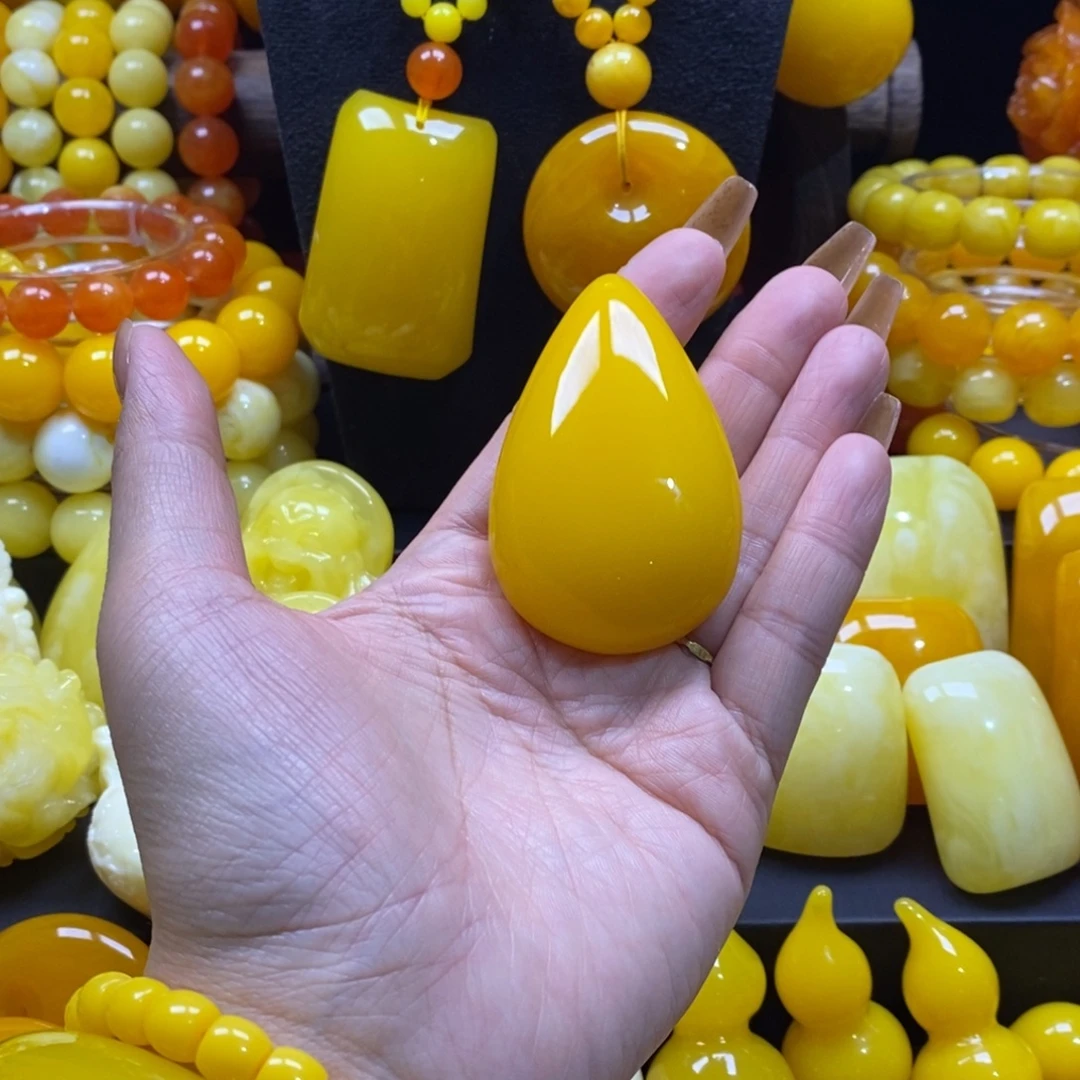多***奶非金属鸡油黄大号水滴