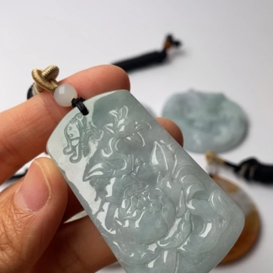 翡翠未镶嵌挂件翡翠
