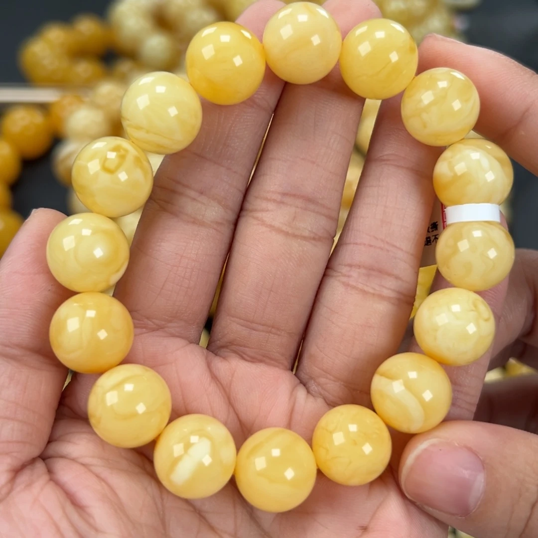 琥珀未镶嵌手链23.2克