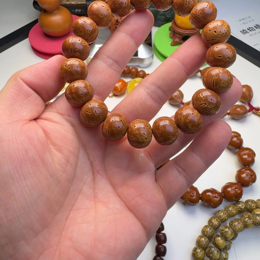 起***部吊坠桃核桃核手串