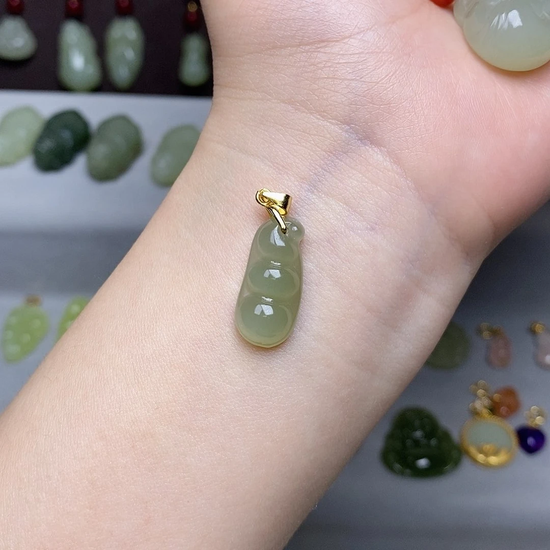 和田玉银S925镶嵌颈饰?**人