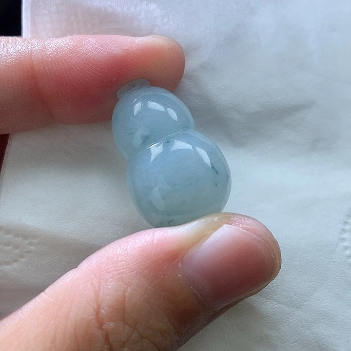颈饰未镶嵌翡翠挂件