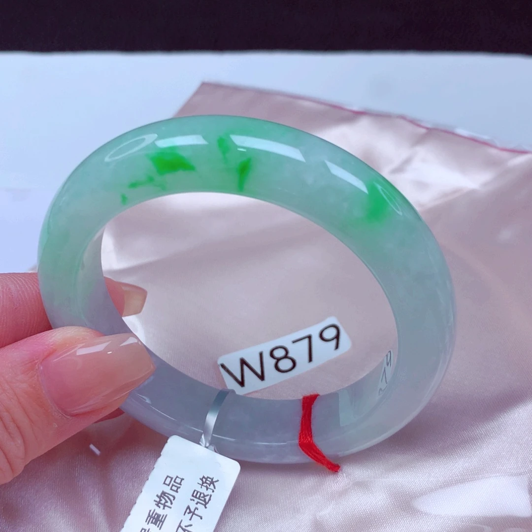 翡翠手镯未镶嵌手镯88