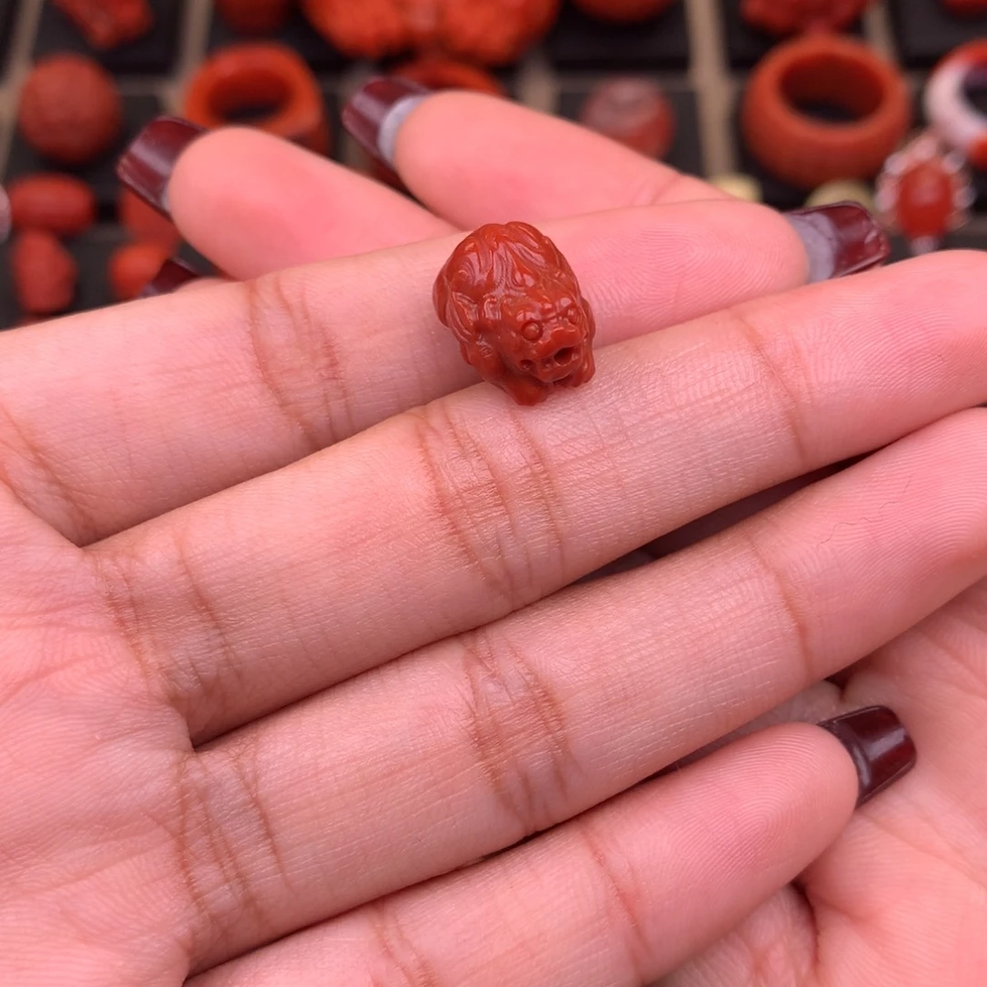 南红玛瑙未镶嵌貔貅10+