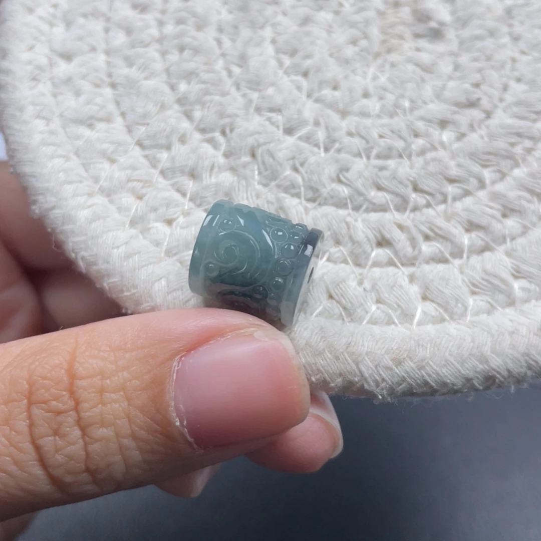 翡翠未镶嵌颈饰天然A货缅甸翡翠