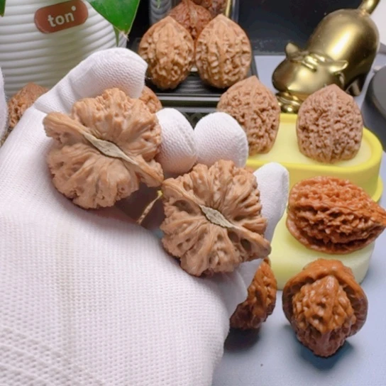 凹底卡姿兰大眼密纹