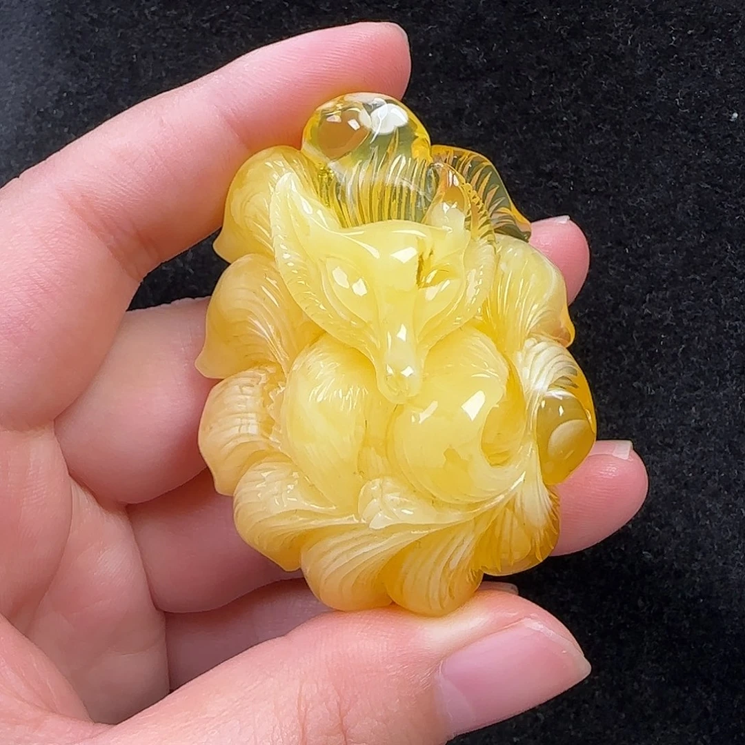 蜜蜡未镶嵌珠宝奇石