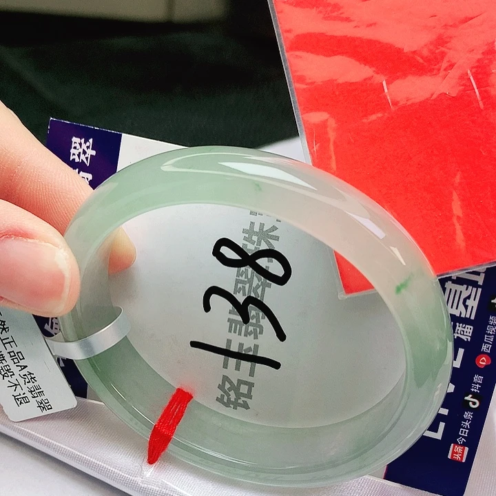 翡翠未镶嵌手镯缅甸天然a货翡翠手镯54贵高货微瑕