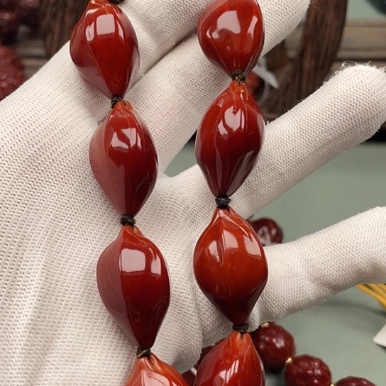 向***右橄榄核吊坠橄榄核