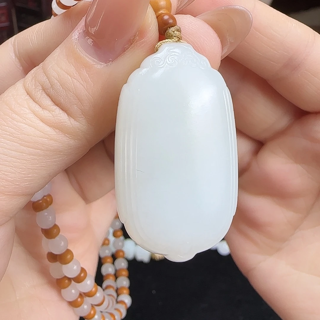 和田玉未镶嵌颈饰定制发货