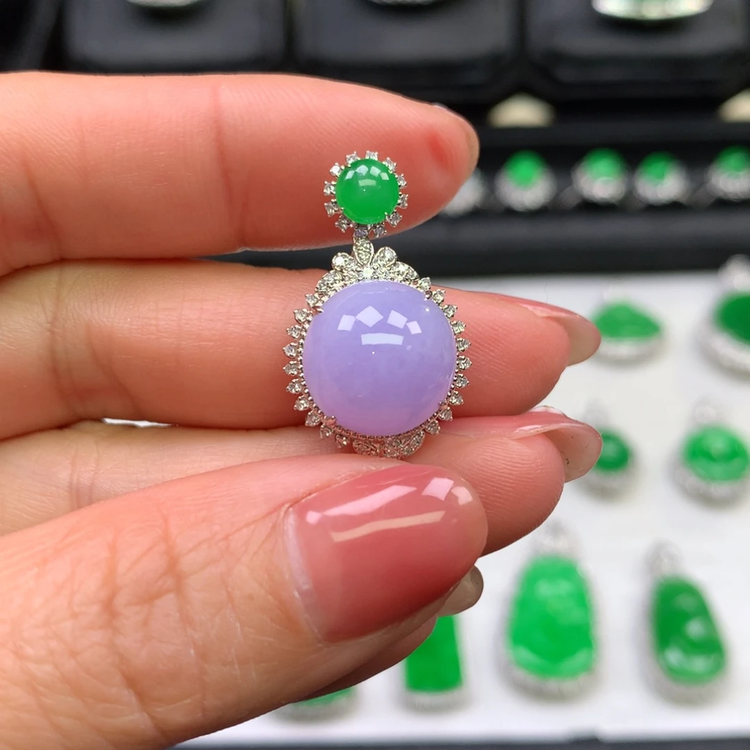 翡翠吊坠(不含链)18K金镶嵌