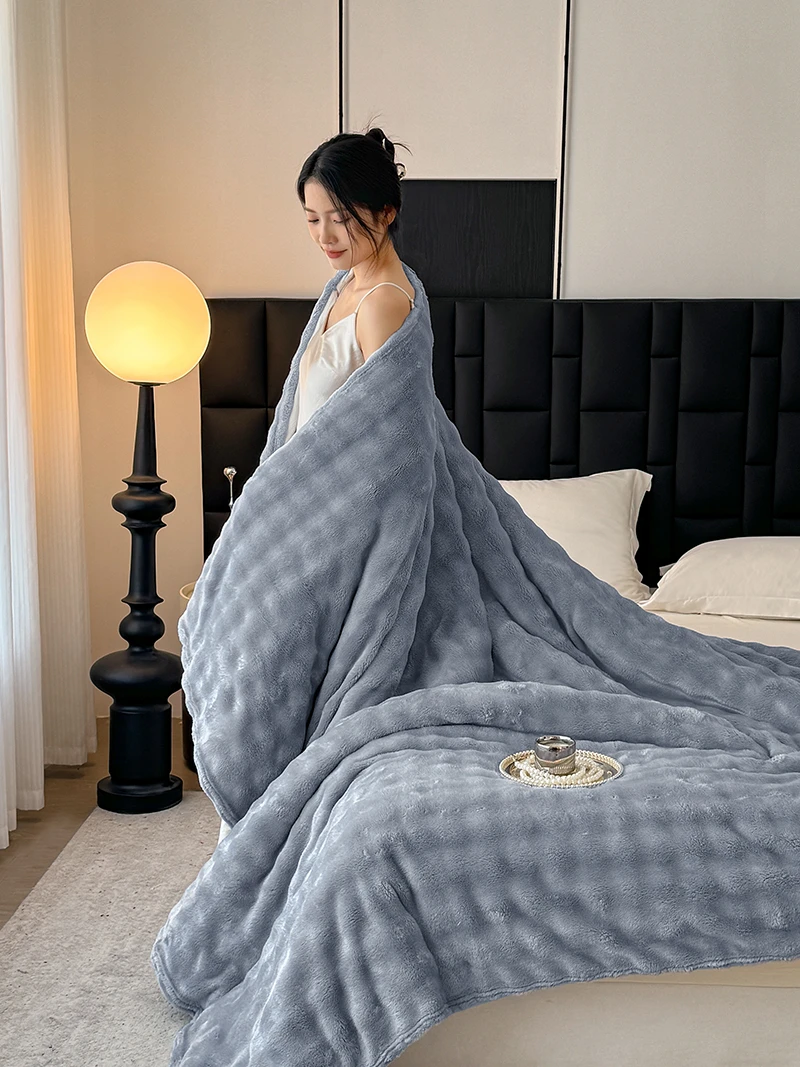 托斯卡纳绒仿兔绒毛毯加厚抽条毯居家宿舍办公沙发家用休闲毛毯