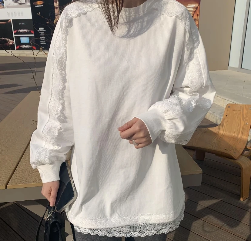 女装袖子蕾丝钩花加绒T恤冬款时尚百搭白色休闲宽松打底衫上衣