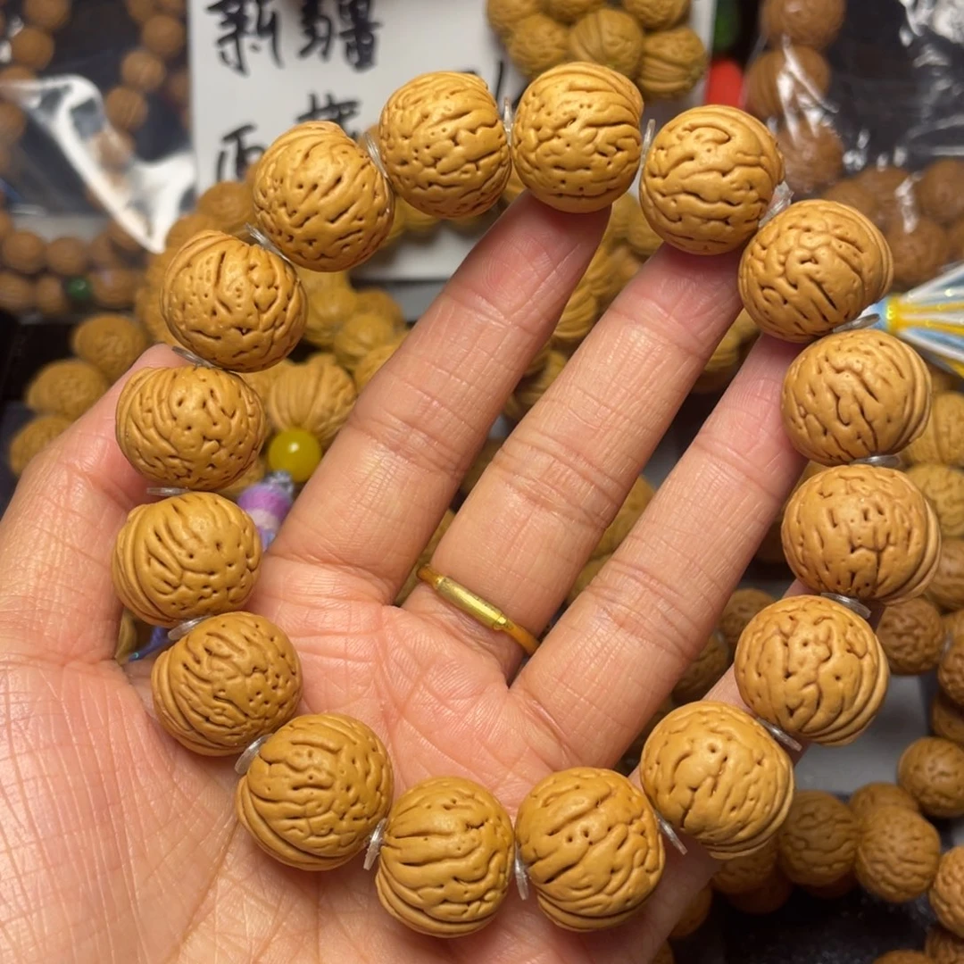 手串桃核$*$18.3元宝手串