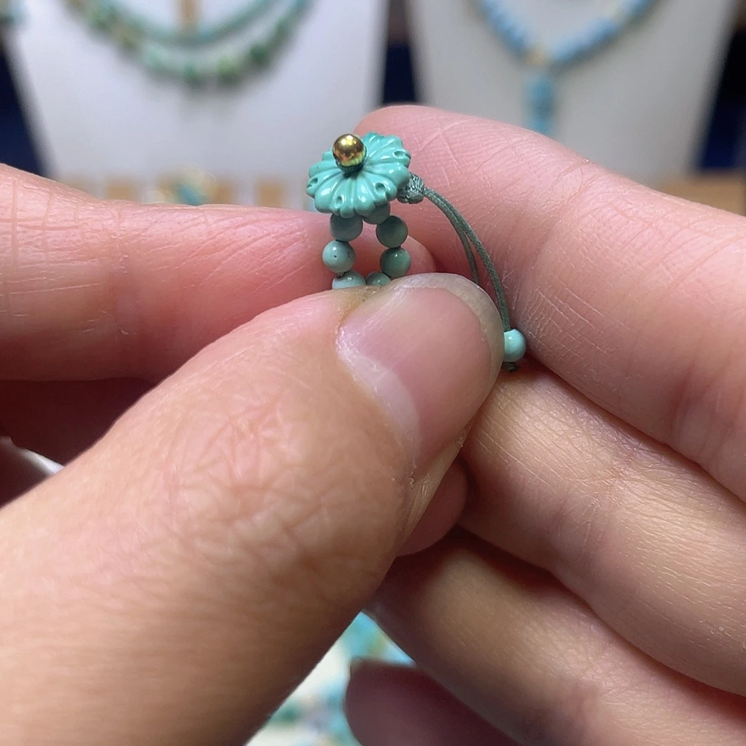 绿松石未镶嵌花卡子