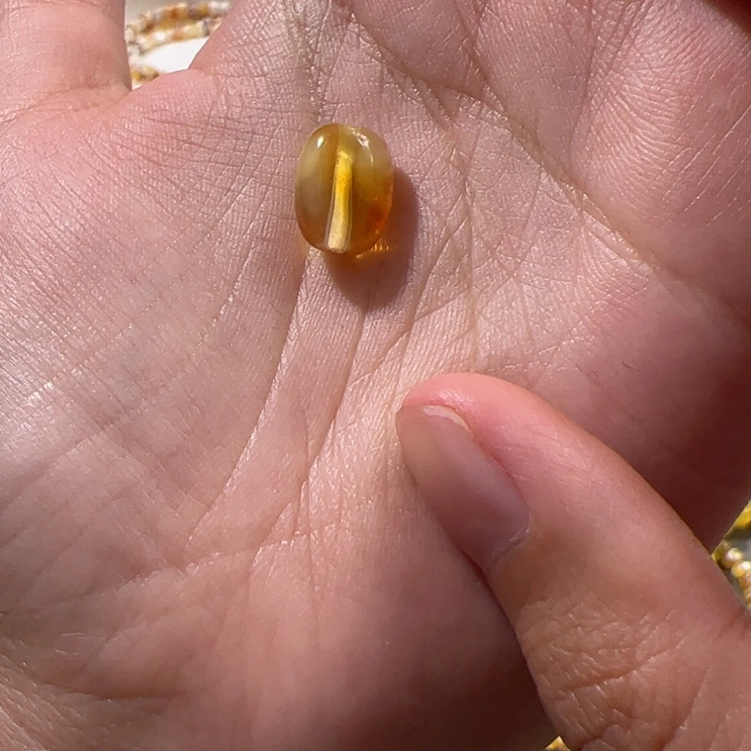 琥珀未镶嵌珠宝奇石荧光随型