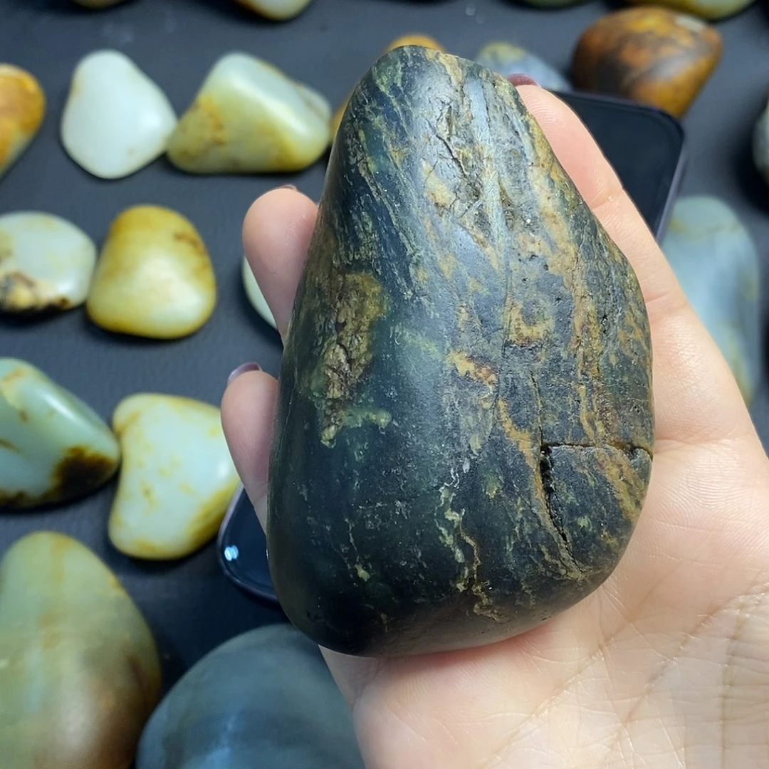 修***像和田玉（糖玉）未镶嵌挂件