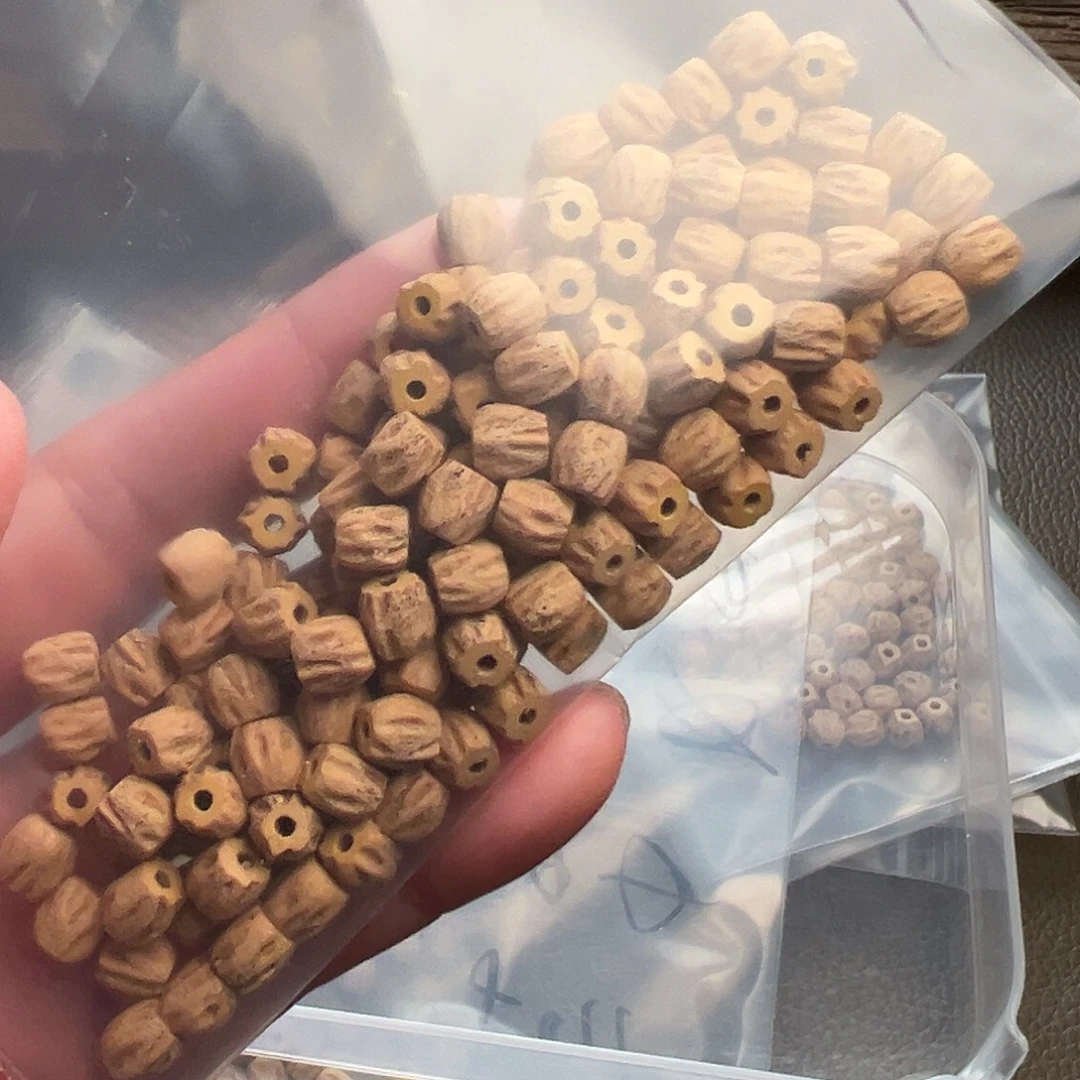 飞***克吊坠柏香籽/百香籽