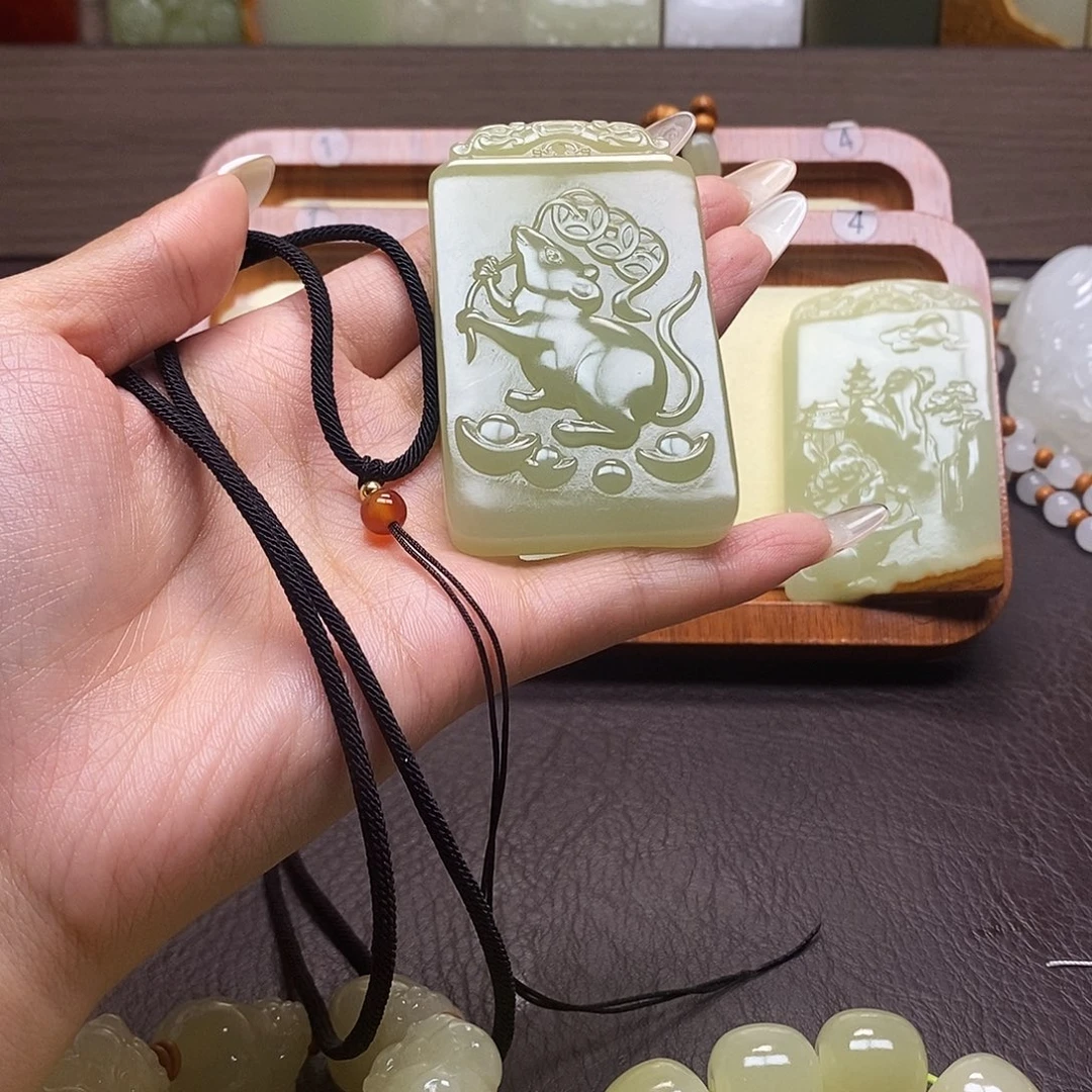 新疆昆仑山料方解石玉