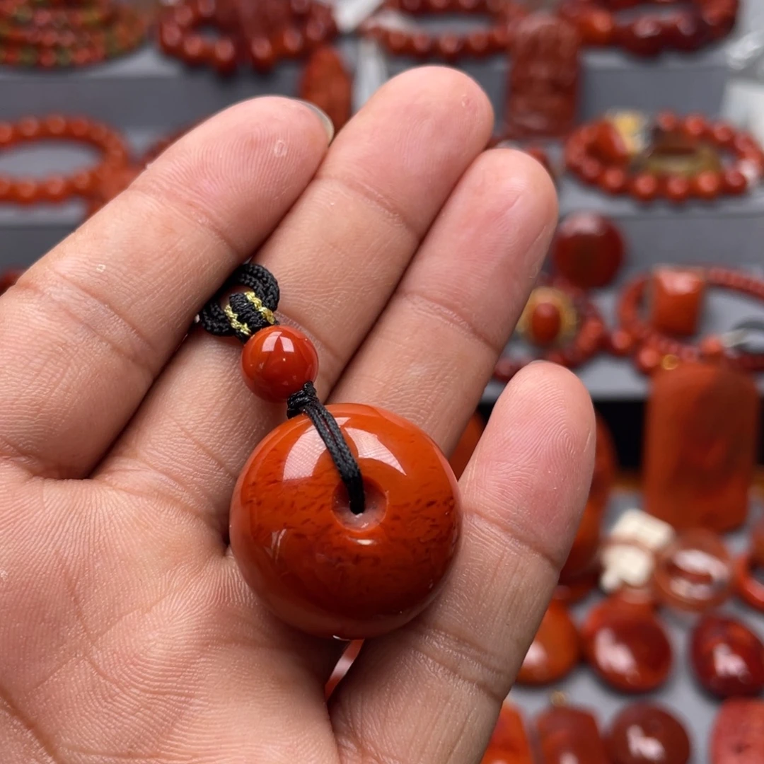 南红玛瑙未镶嵌珠宝奇石吊坠