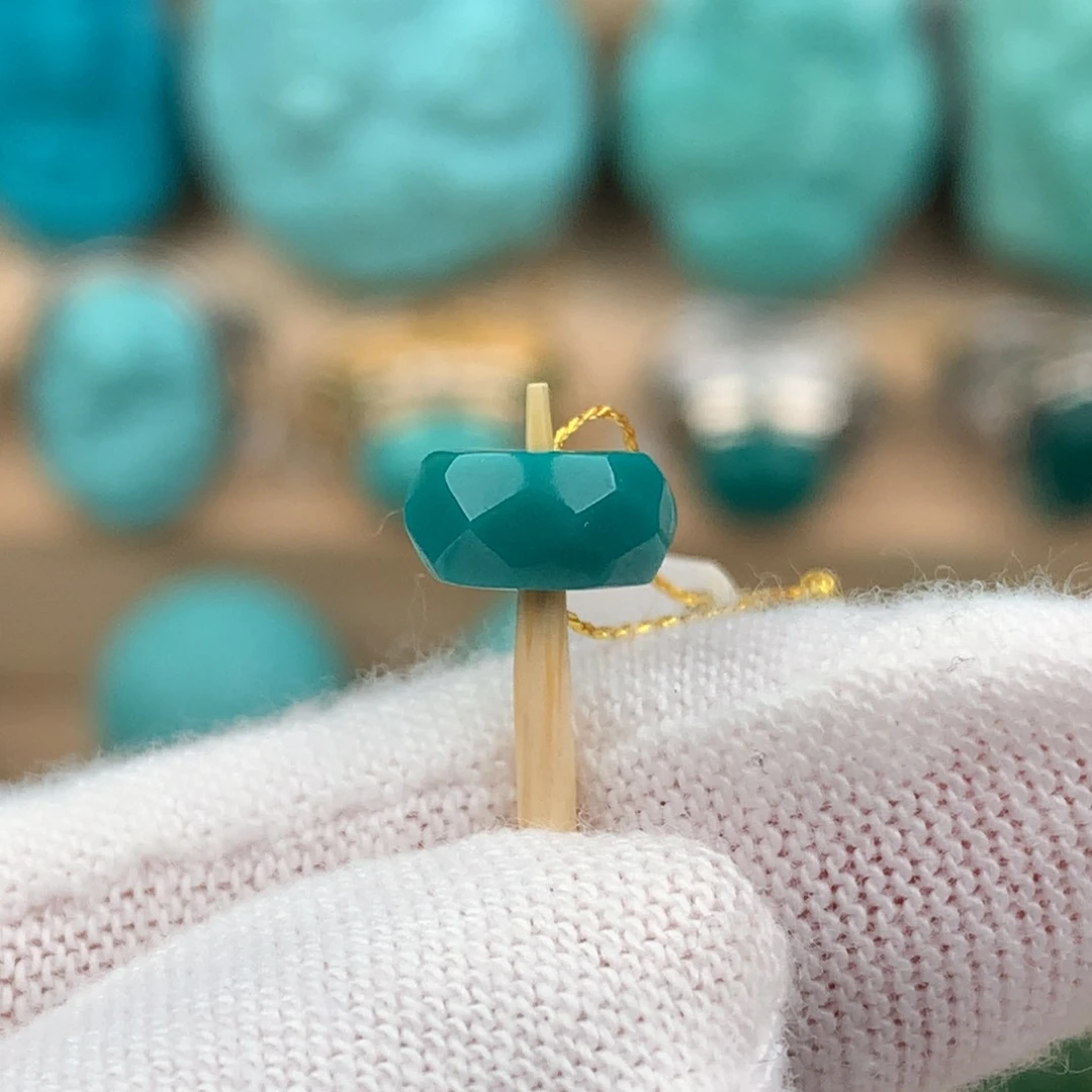 绿松石配饰未镶嵌卡8