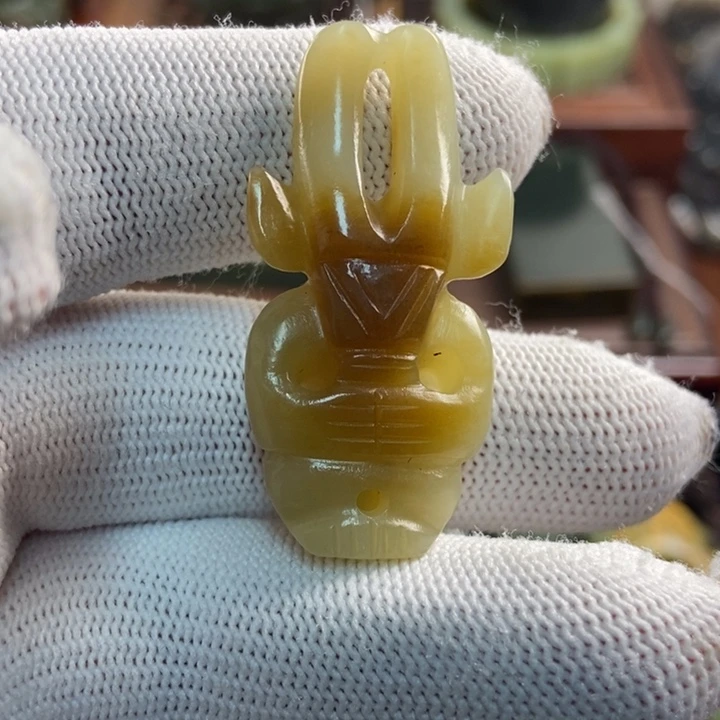 透闪石质玉未镶嵌吊坠(不含链)午*象