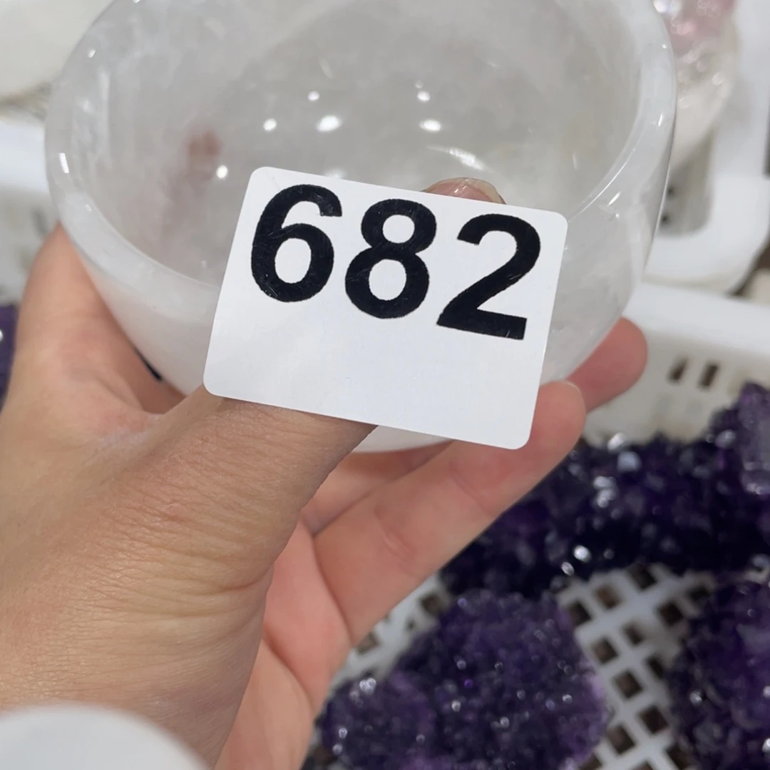 米***儿水晶未镶嵌珠宝半成品