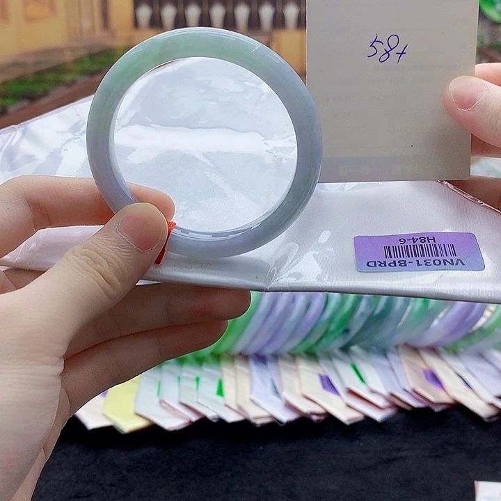 翡翠手镯未镶嵌hhh