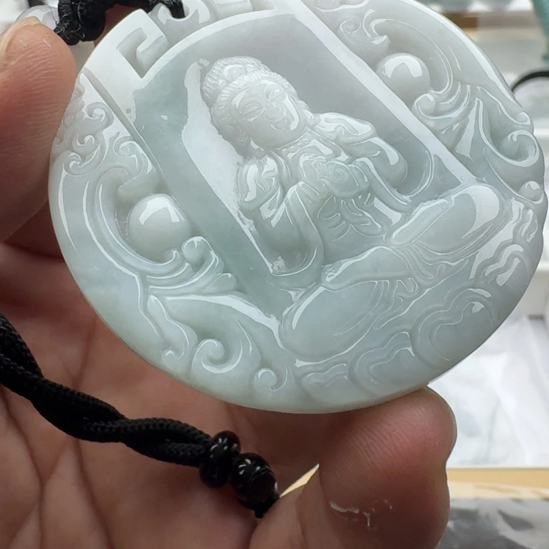 翡翠未镶嵌颈饰天然缅甸A货翡翠
