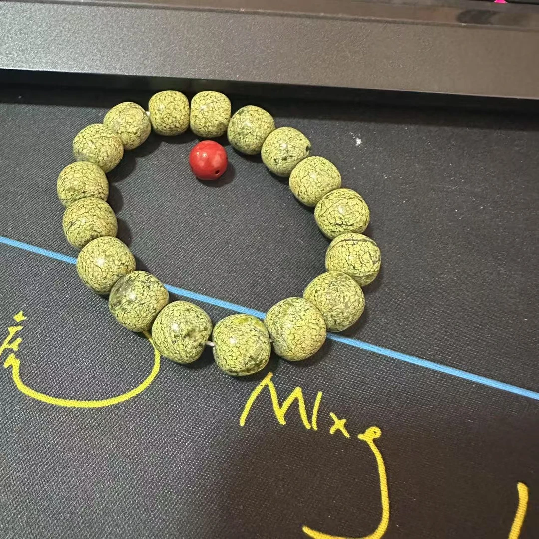 含辰砂工艺品【繁花珠宝甄选】含辰砂工艺品老矿绿舒单圈KC800120