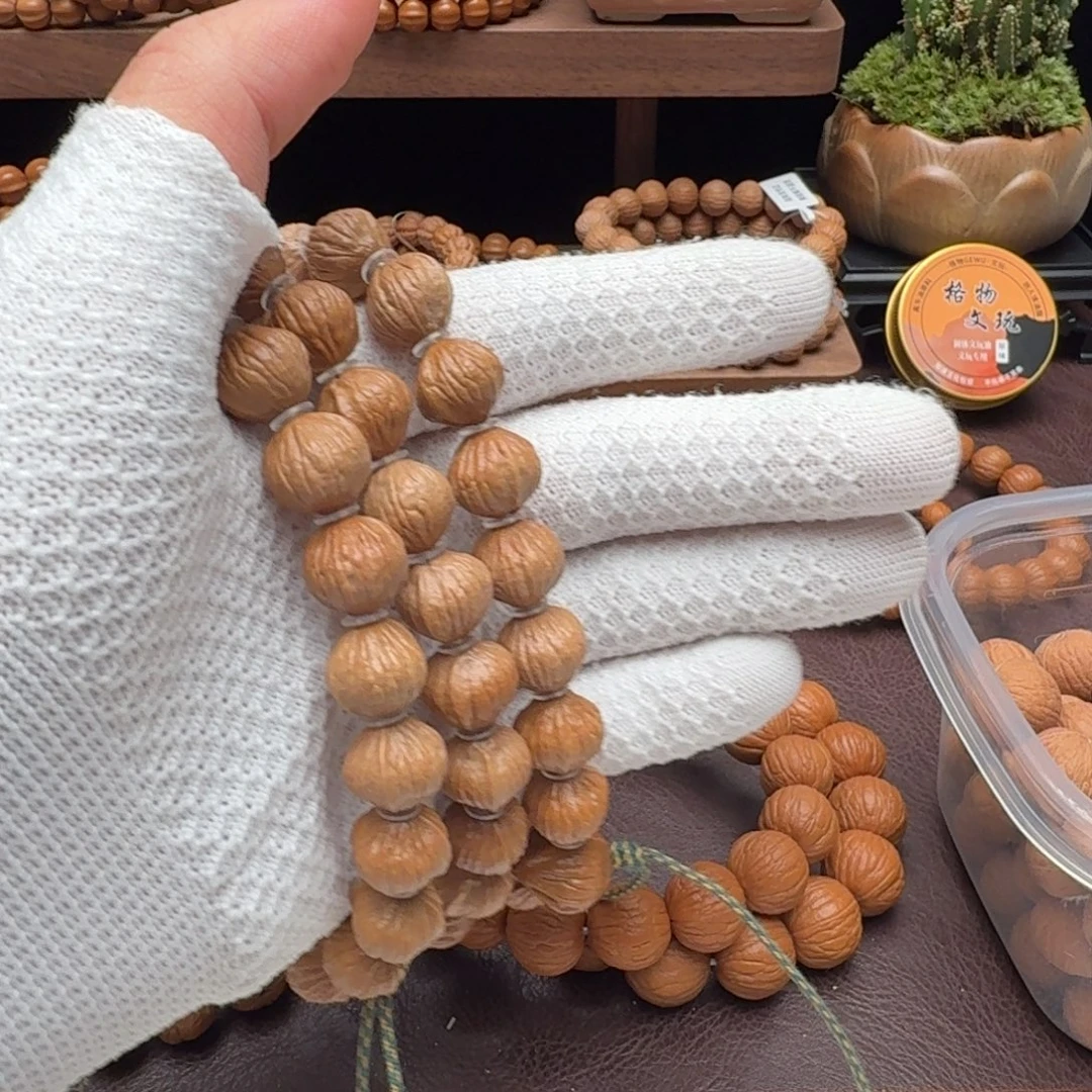 羊***哥猴头核桃吊坠13灯笼老树籽手持