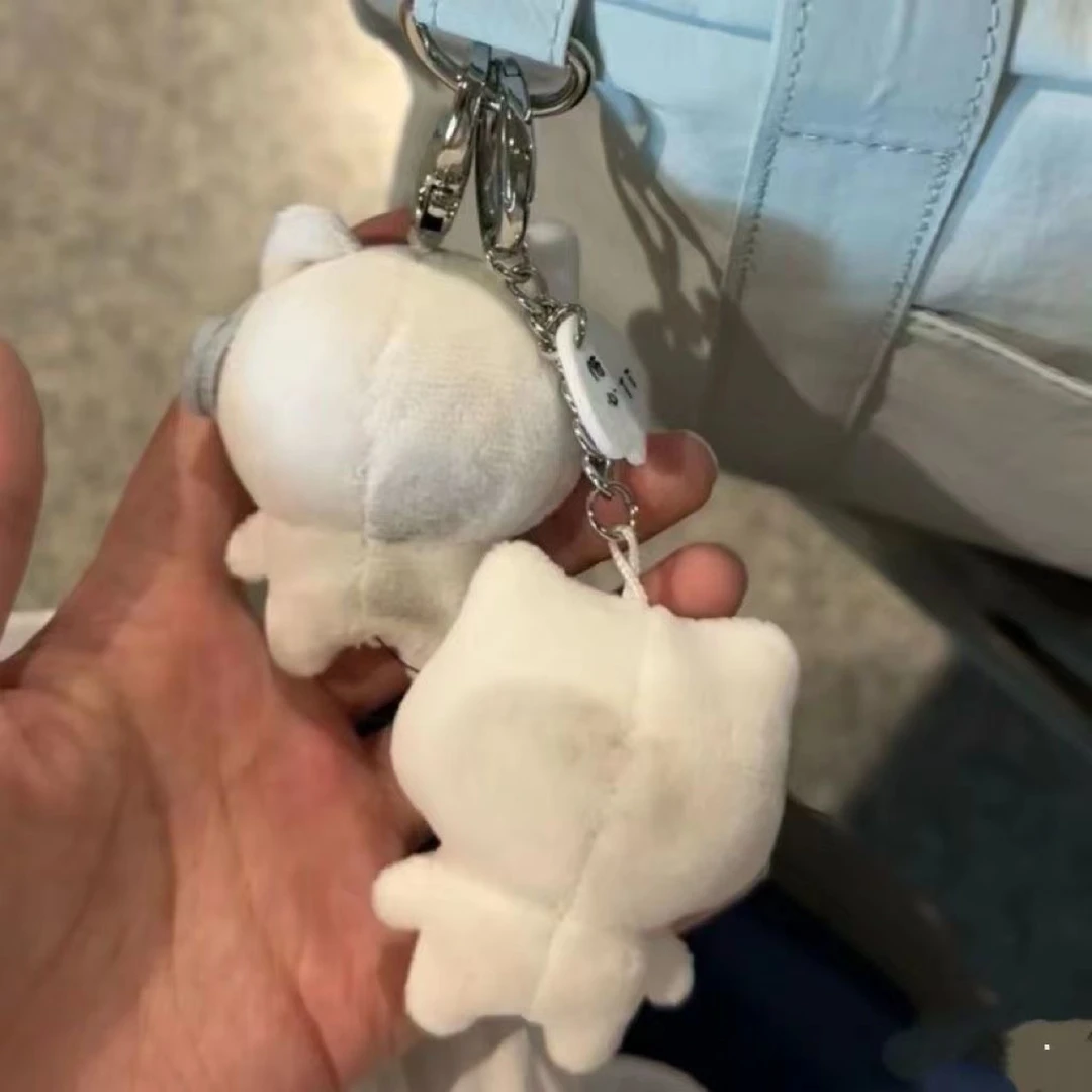 aa可爱耳机猫公仔挂件卡通治愈钥匙扣毛绒小红书同款玩偶书包包挂