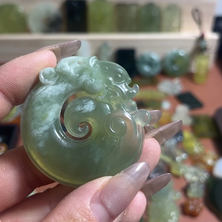 蛇纹石玉合金颈饰