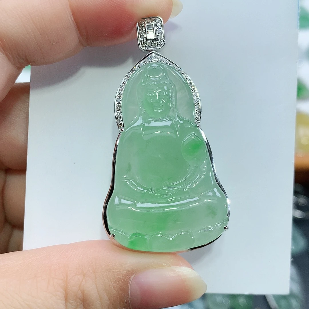 翡翠18K金镶嵌颈饰素衣