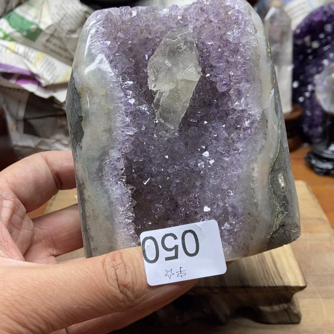 紫晶天然水晶摆件未镶嵌