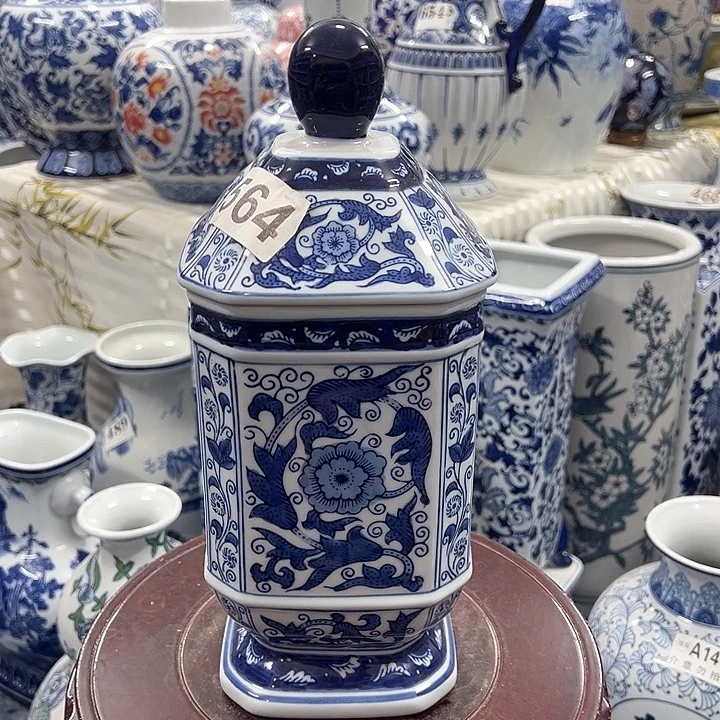 摆件青花瓷居家摆件，摆件储物罐茶叶罐