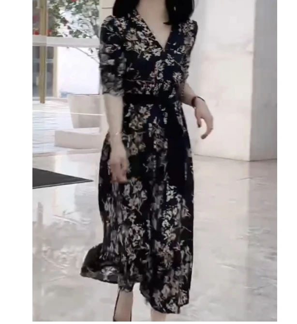 时尚潮流百搭精品女装dgd3238