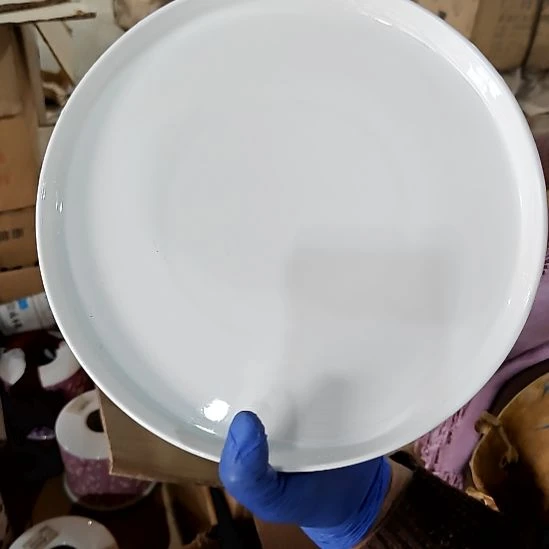 摆件盘子碗茶壶啥都有