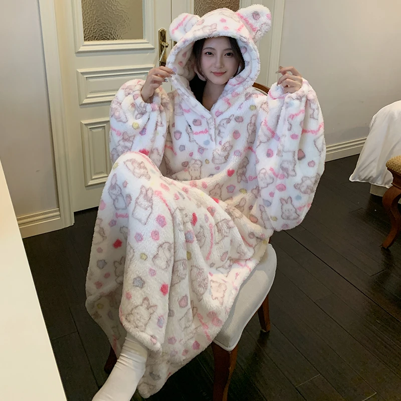 睡衣女款秋冬季珊瑚绒加绒加厚法兰绒长款睡袍可爱卡通学生家居服