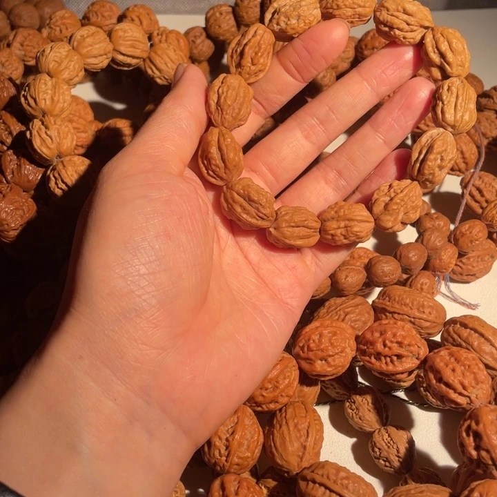 文玩核桃手串…………8