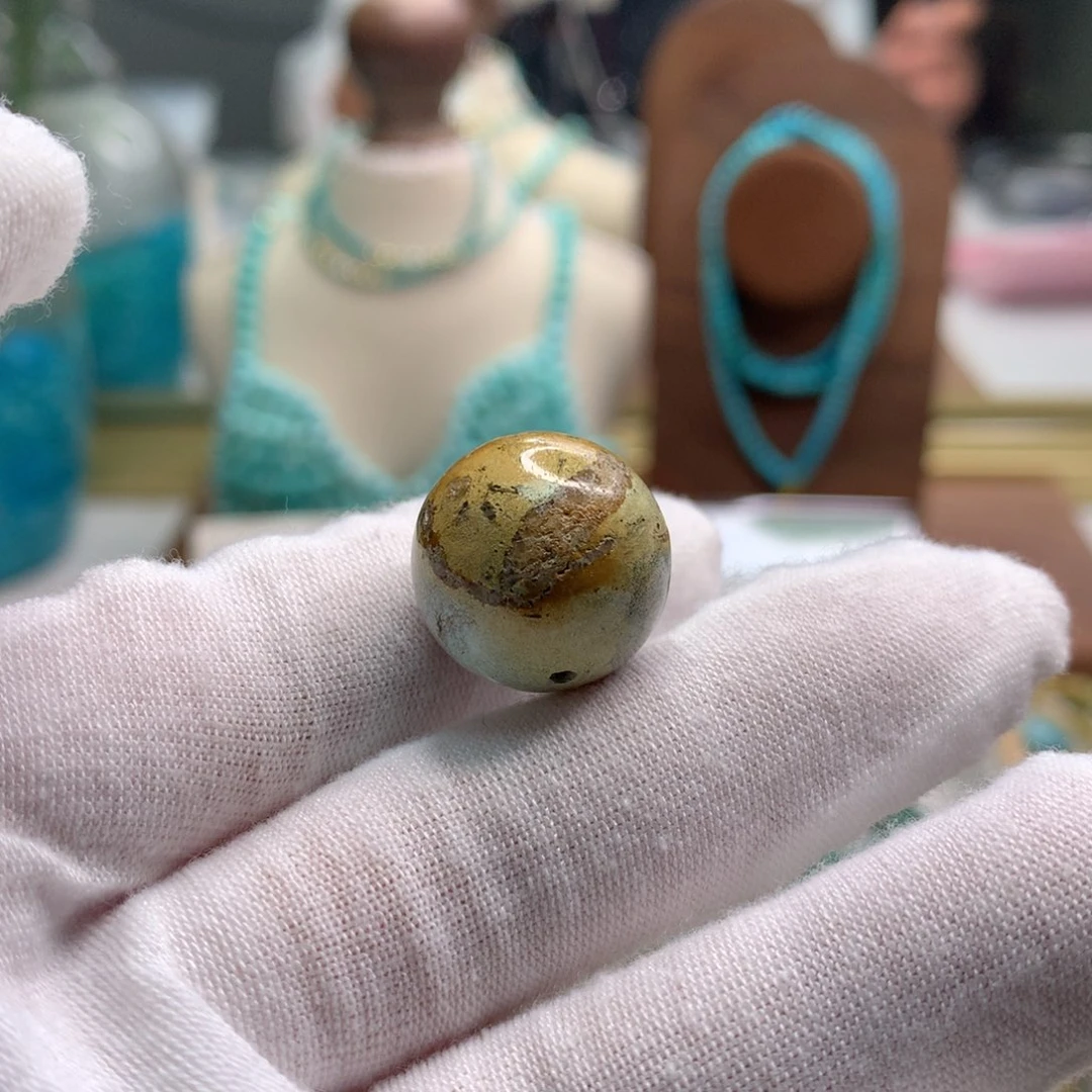 绿松石未镶嵌饰品